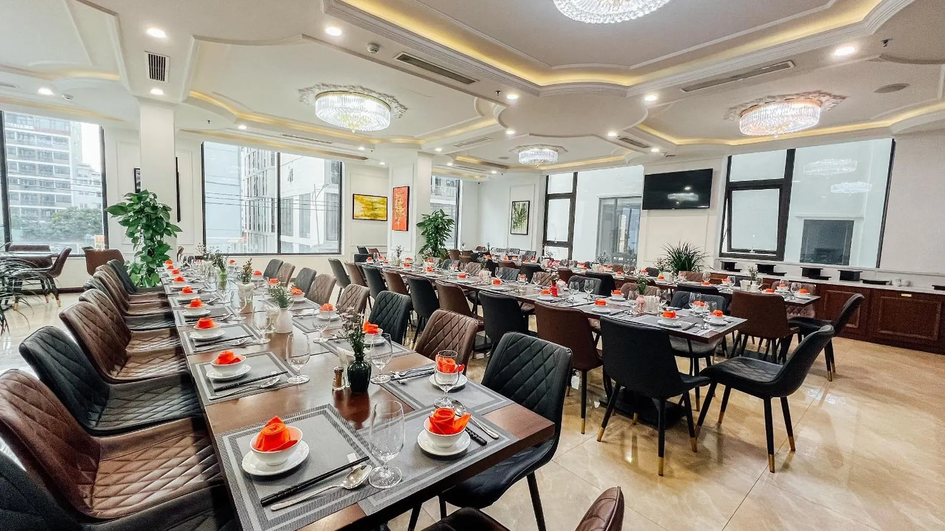 The Sail Hotel - My Khe Beach Da Nang